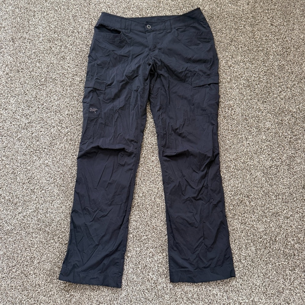 Arc'teryx Parapet Pants 10 Black Cargo Hiking Gorpcore Performance Outdoor